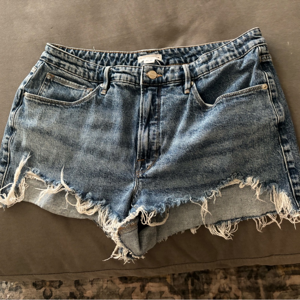 Good American shorts